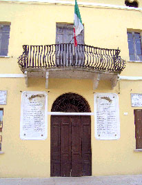 palazzo cavriani balcone
